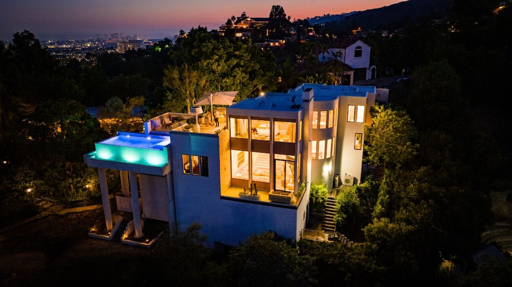Glencoe - carbon neutral hotel in Los Angeles