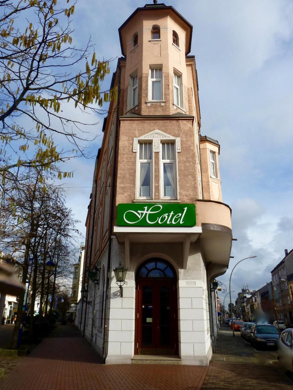 Hotel Zum Bugeleisen — Duisburg