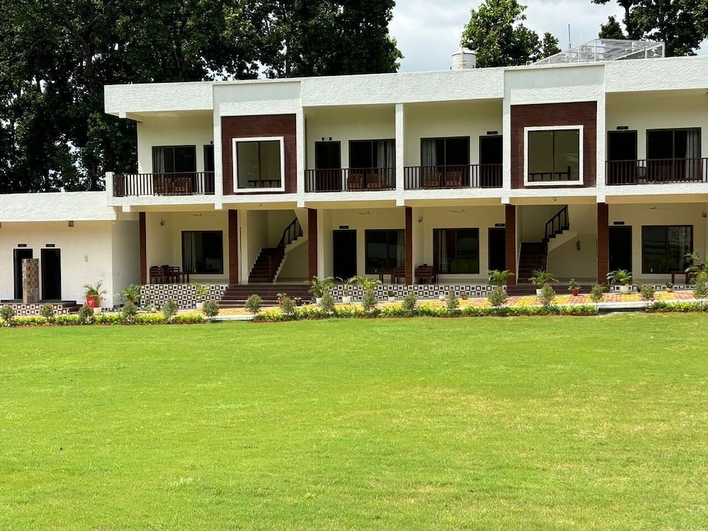 Pristine Woods — Vikasnagar — photo 2