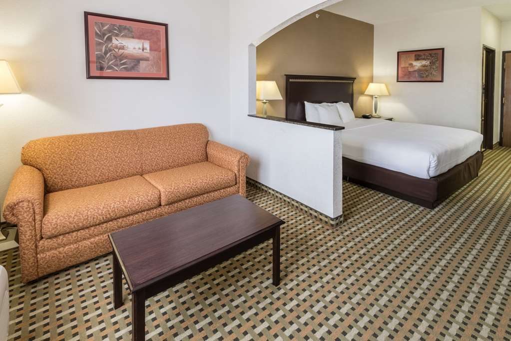 Quality Suites Burleson Ft. Worth - photo 9