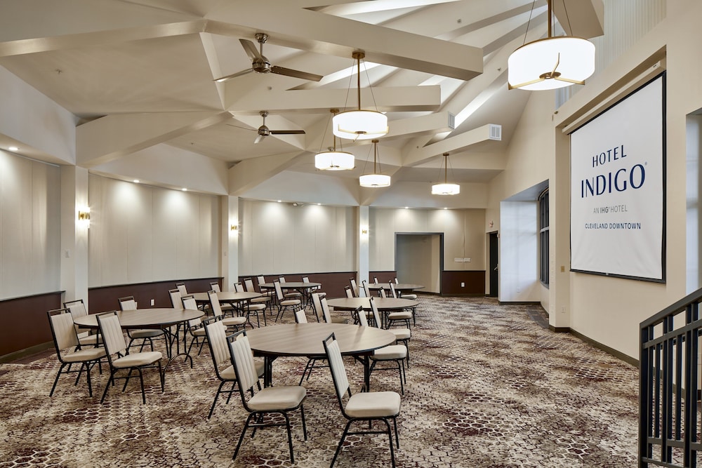 Hotel Indigo Cleveland Downtown by IHG - photo 39