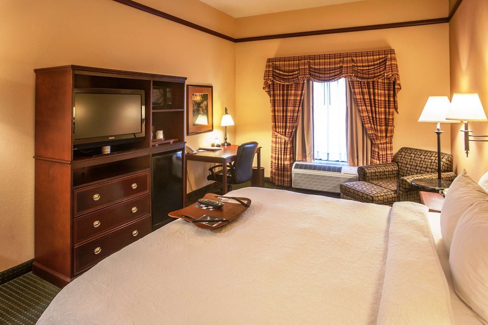 Hampton Inn & Suites Stillwater - photo 26