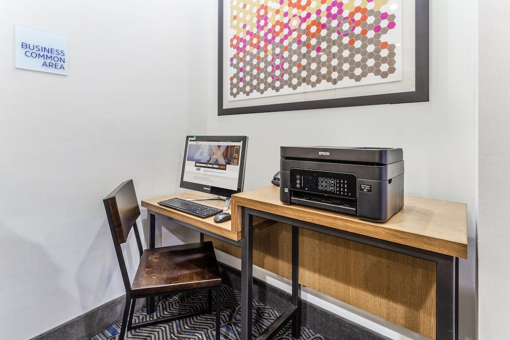 Holiday Inn Express & Suites White Haven Poconos by IHG - photo 18