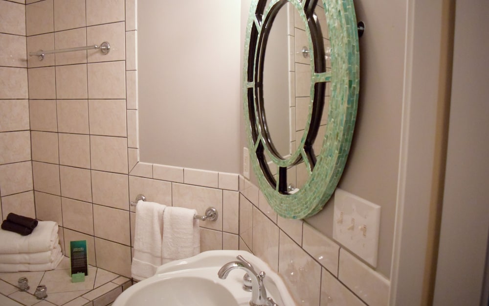 The Tilghman Island Inn - photo 36