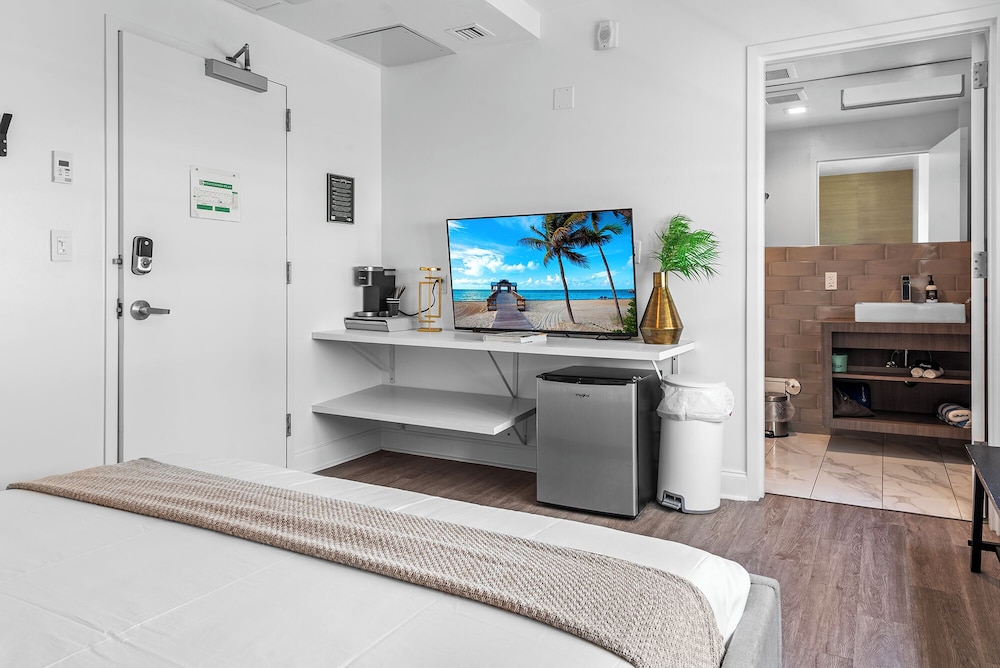 Luxuri Suites - photo 111