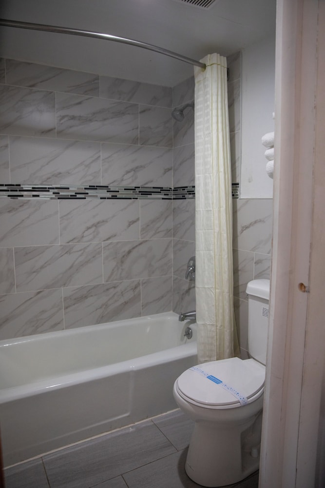 Americas Best Value Inn Vandalia - photo 13