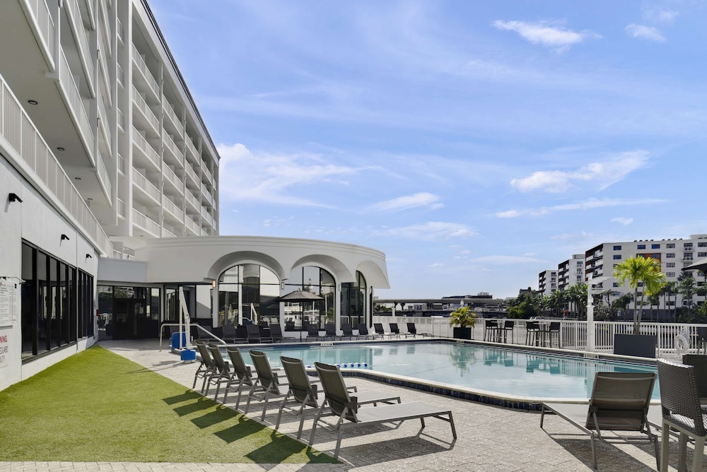 Hotel Tampa Riverwalk - featured photo