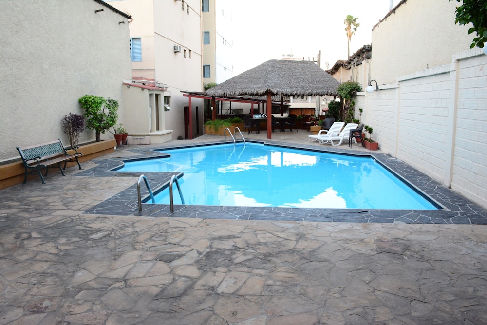 Hotel La Siesta — hotel in Santa Cruz De La Sierra