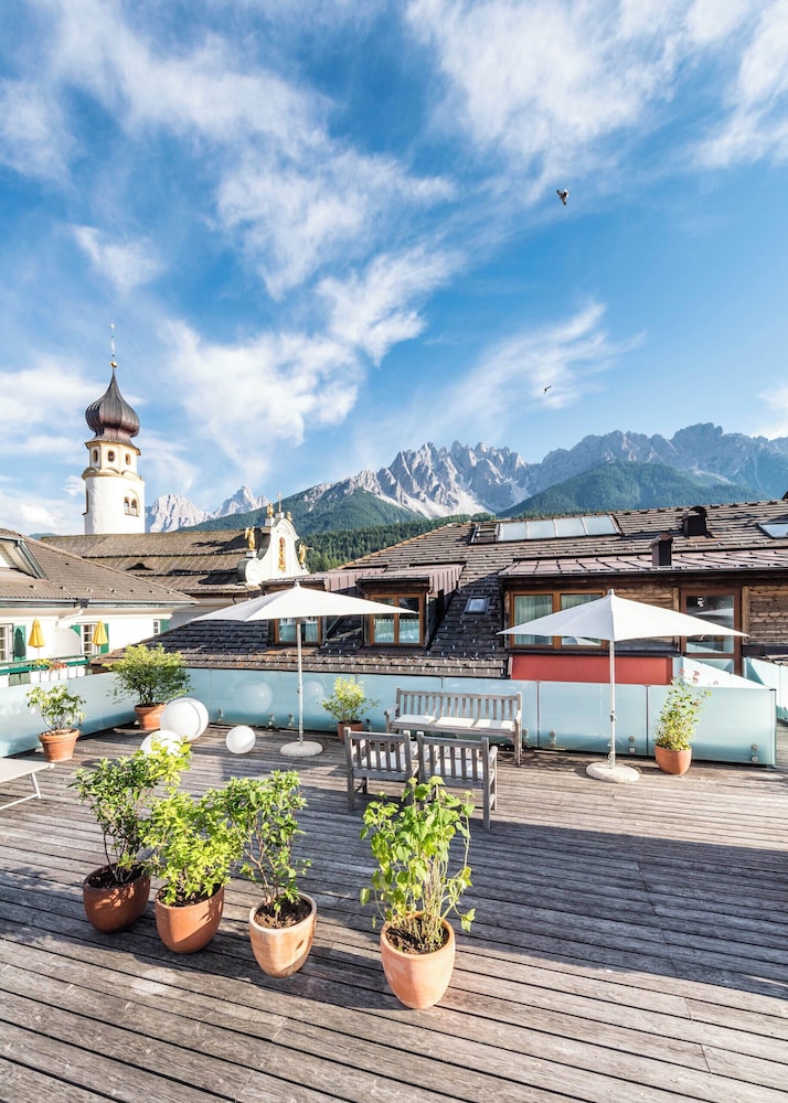 Boutique & Gourmet Hotel Orso Grigio Grauer Bär — hotel in San Candido