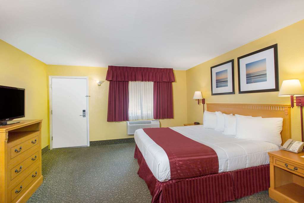 Days Inn by Wyndham Redwood City - photo 9