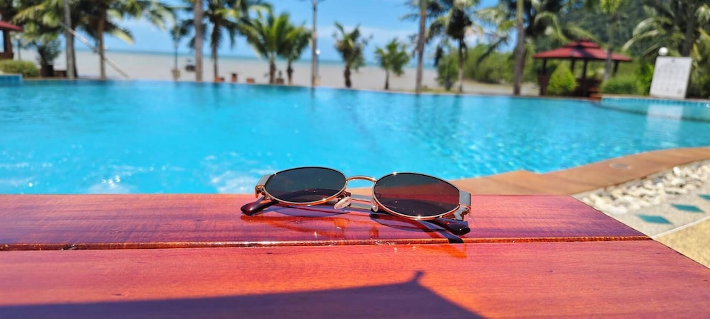 Diamond Beach Resort - last minute hotel in Krabi