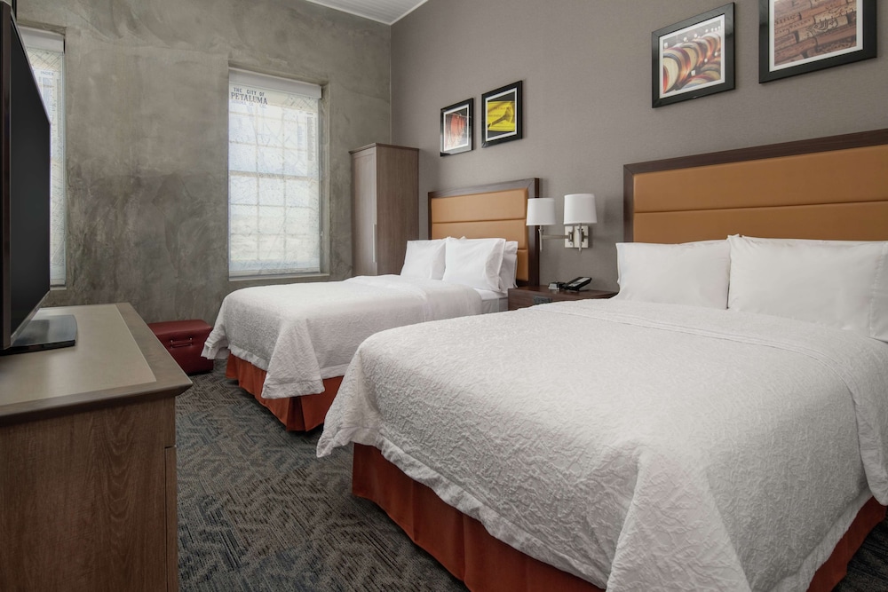Hampton Inn Petaluma CA - photo 7