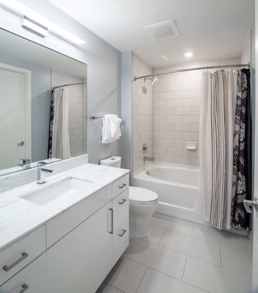 Bluebird Suites near Chevy Chase - photo 10