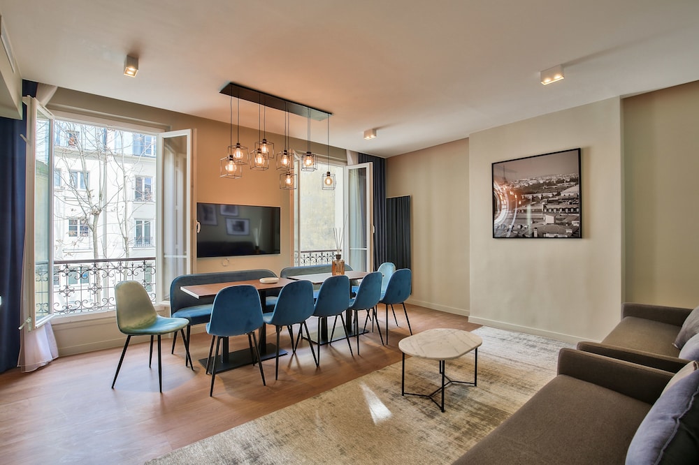 75 Paris Assas Flat — 4-Star Luxury Hotel in Paris, France