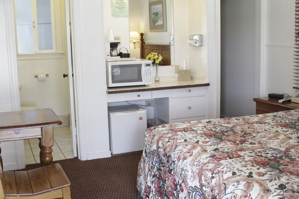 Jumping Frog Motel - photo 18
