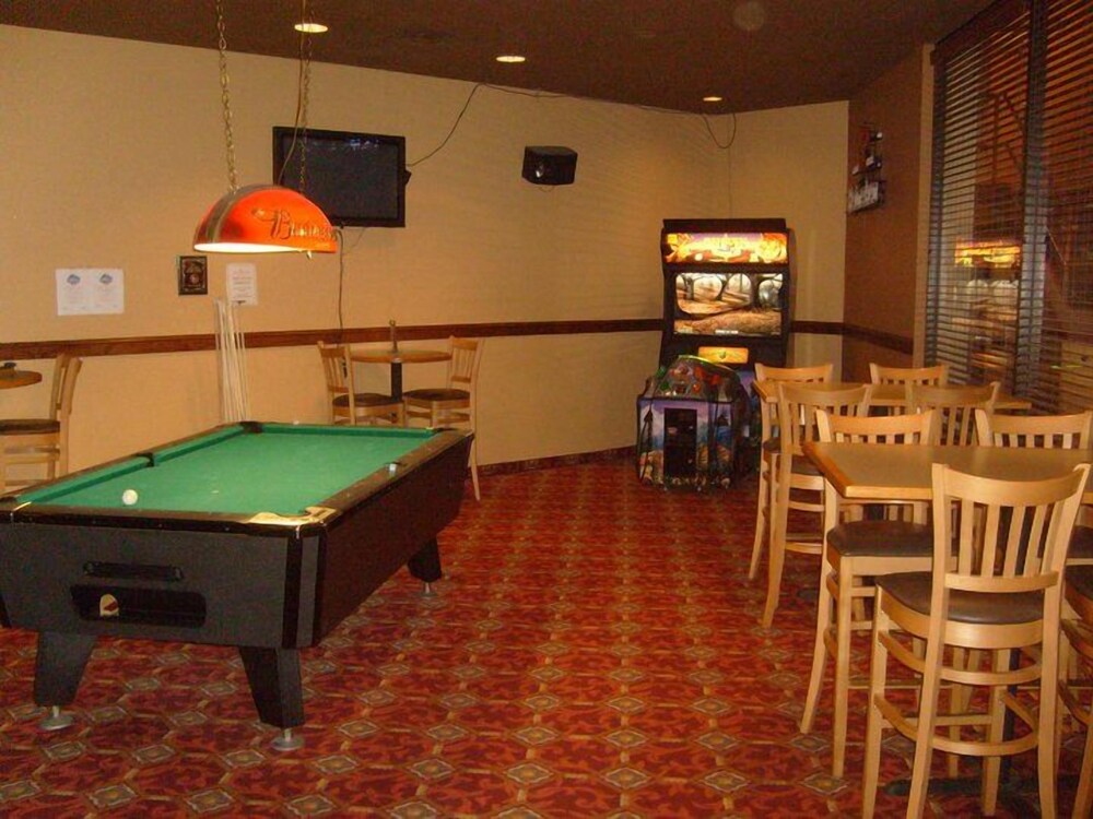 Townhouse Hotel Grand Forks - photo 17