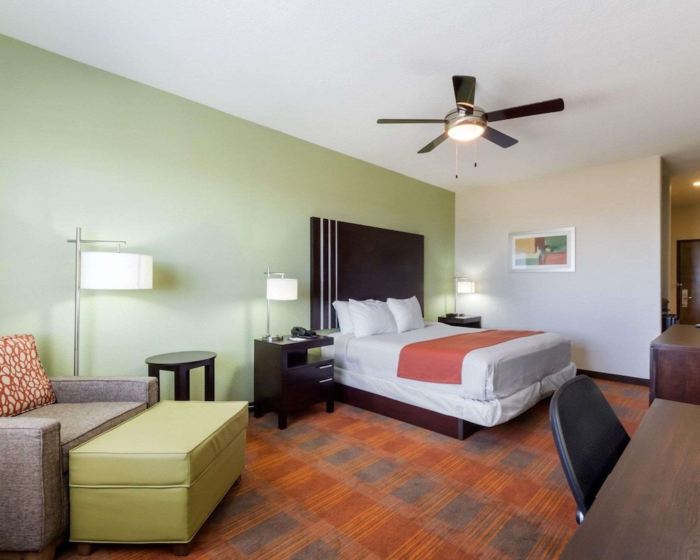 Garner Hotel Victoria East by IHG - photo 15