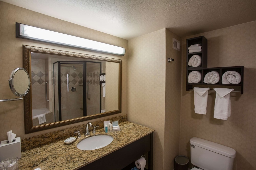 Hampton Inn & Suites Stillwater - photo 49