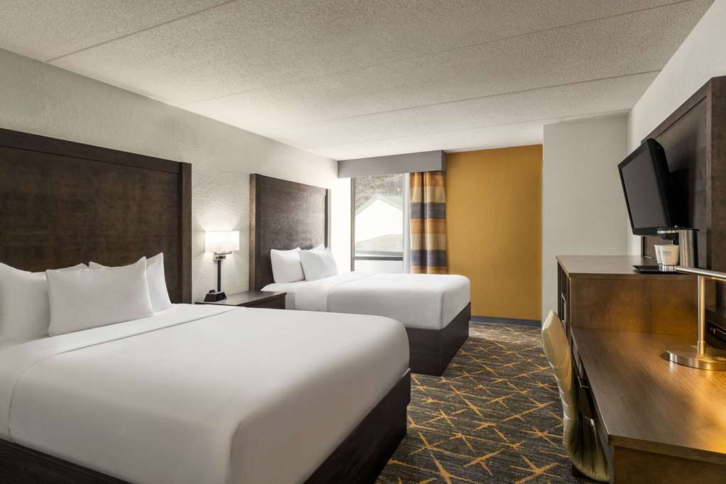 AmericInn by Wyndham Rochester Near Mayo Clinic - photo 44