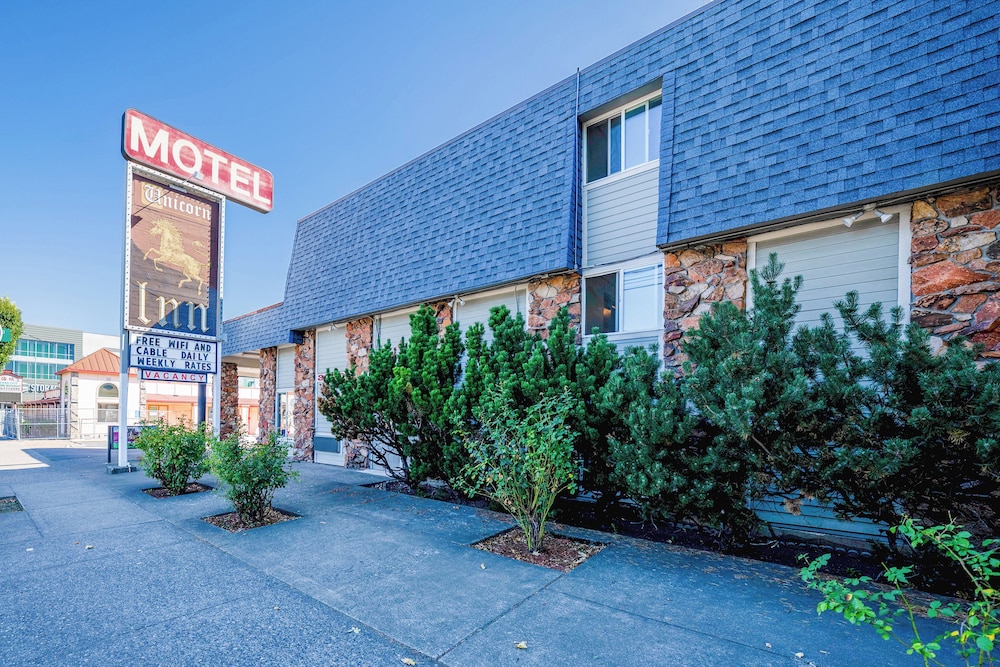 Unicorn Inn by OYO Portland - photo 50