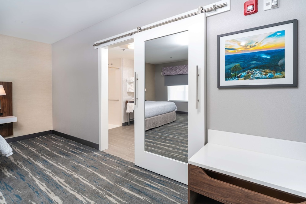 Hampton Inn & Suites Conway - photo 6
