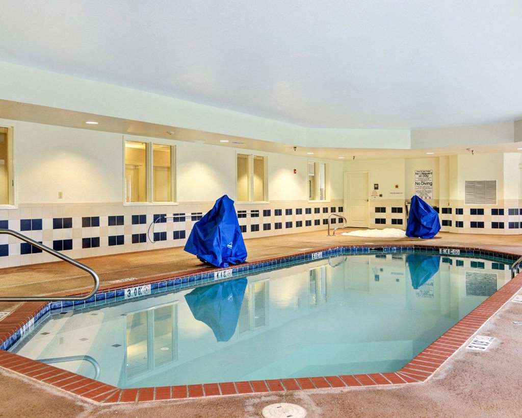 Comfort Suites near Hot Springs Park - photo 21