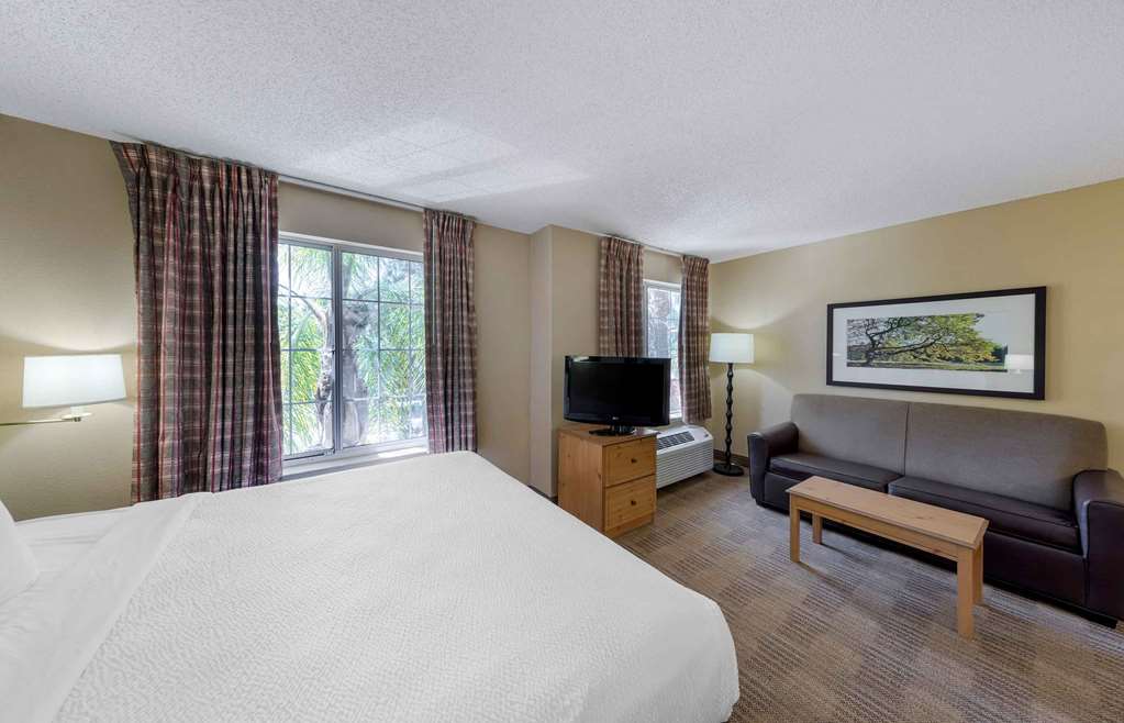 Extended Stay America Suites Los Angeles Glendale - photo 33