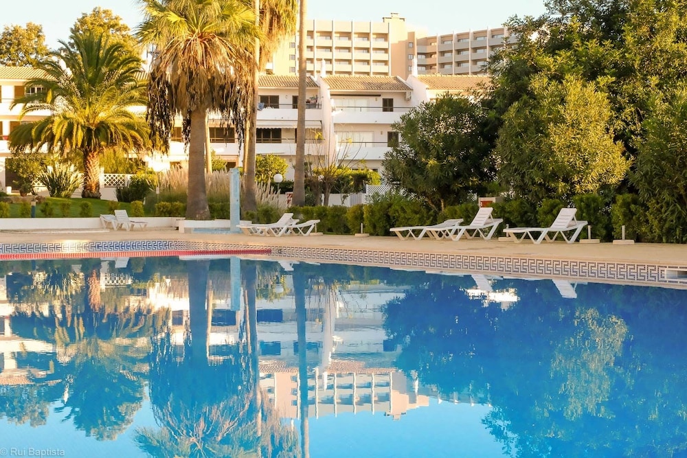 Immaculate 1 bed Apartment in Albufeira — 4-Star Luxury Hotel in Albufeira, Portugal