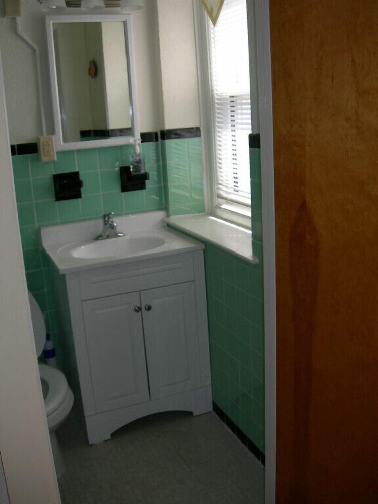 Homestead Beach Hotel - photo 20