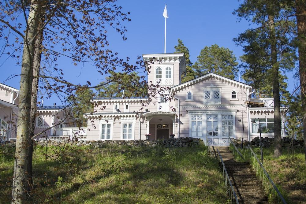 Hotel Punkaharju in Savonlinna, Finland