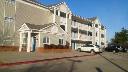 InTown Suites Extended Stay Arlington TX Six Flags - photo 13