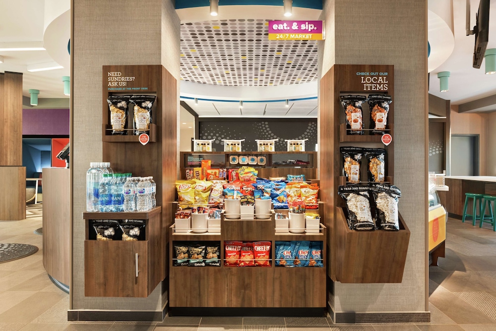 Tru By Hilton Milwaukee Brookfield - photo 36