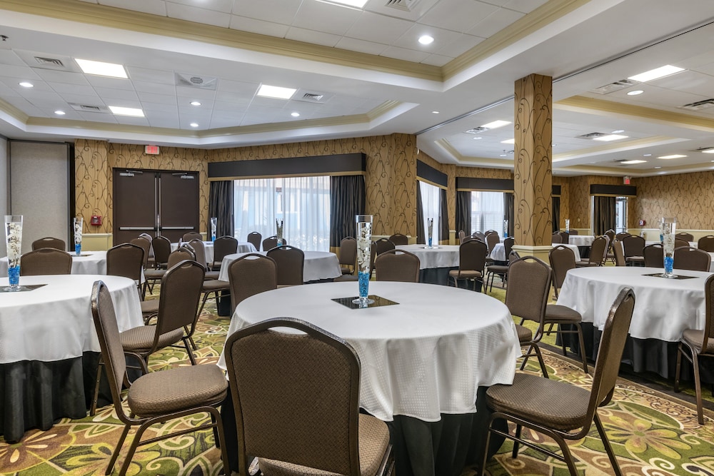 Holiday Inn Resort Orlando Lake Buena Vista by IHG - photo 84