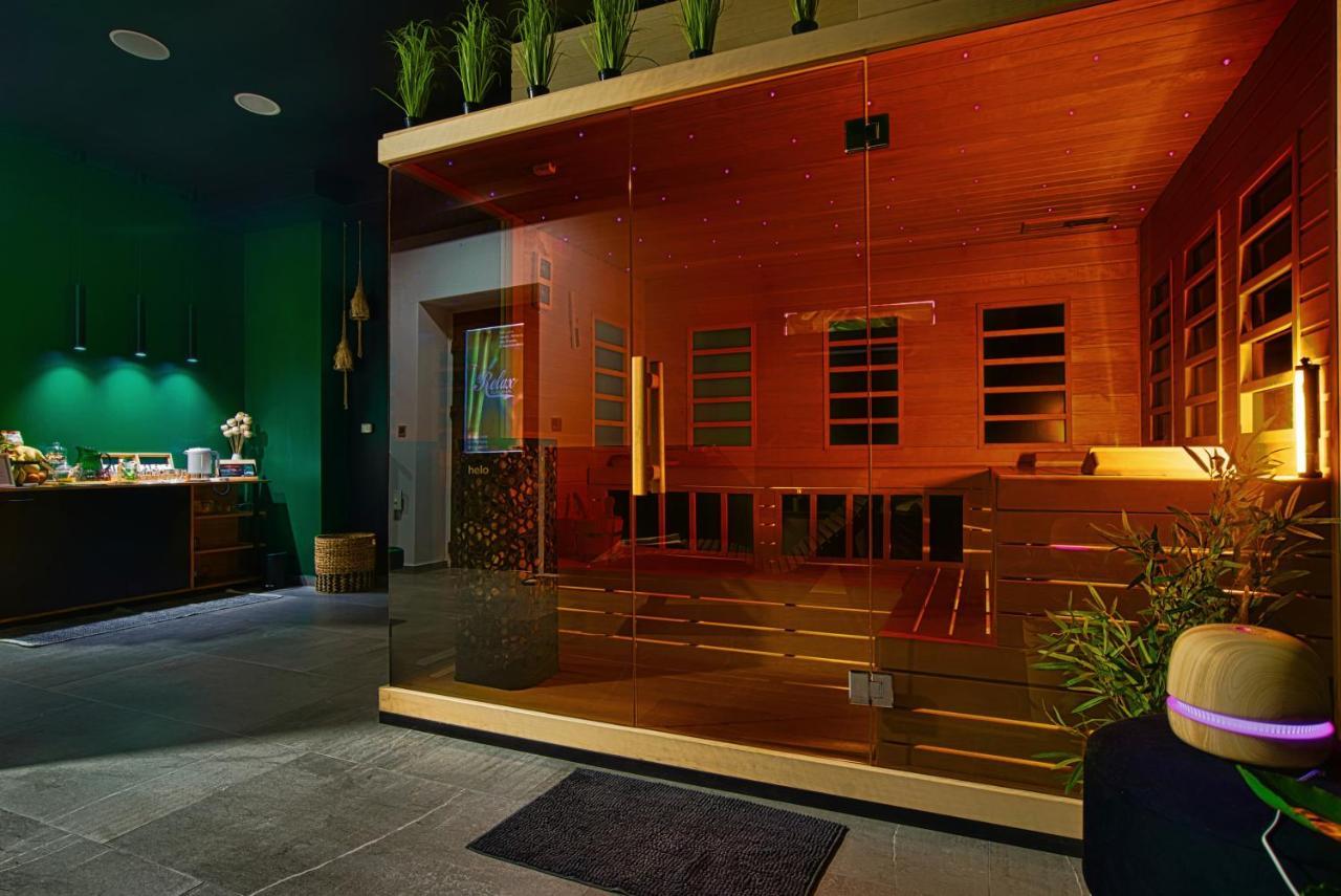 Room4stars - last minute hotel in Unknown City
