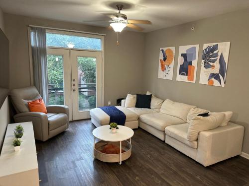 Spacious 1400sf 3bed 2bath Apartment — 4-Star Luxury Hotel in Plano, United States