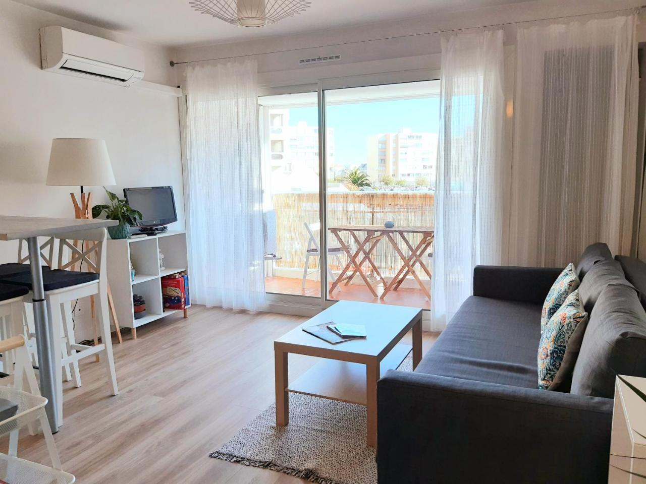 Studio Carnon Plage Port Et Commerces a 2 Pas in Mauguio, France