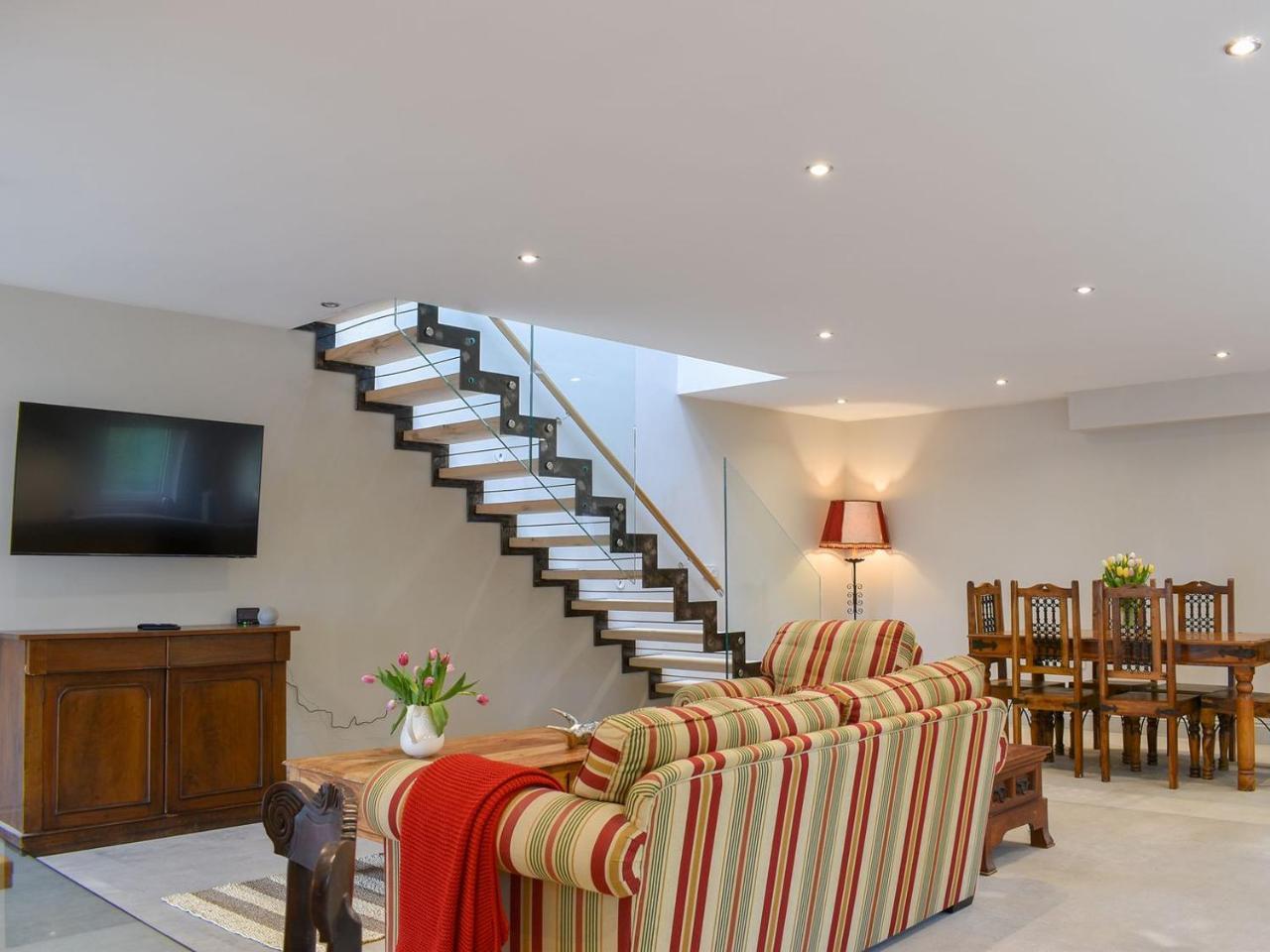 Ash Hill Uk36199 in Fordingbridge, United Kingdom