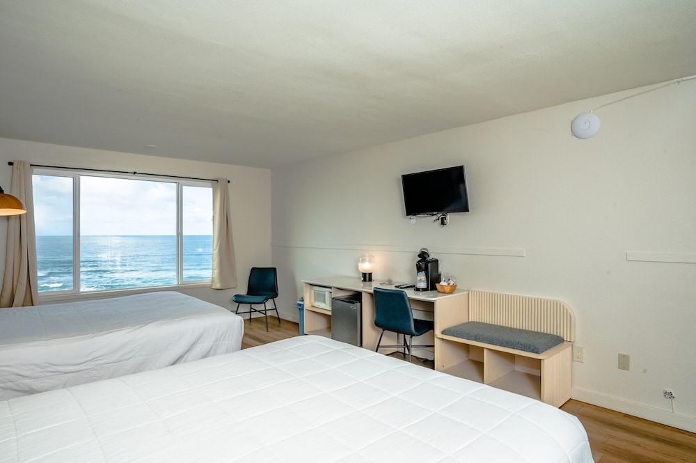 Seagull Beachfront Inn - photo 35