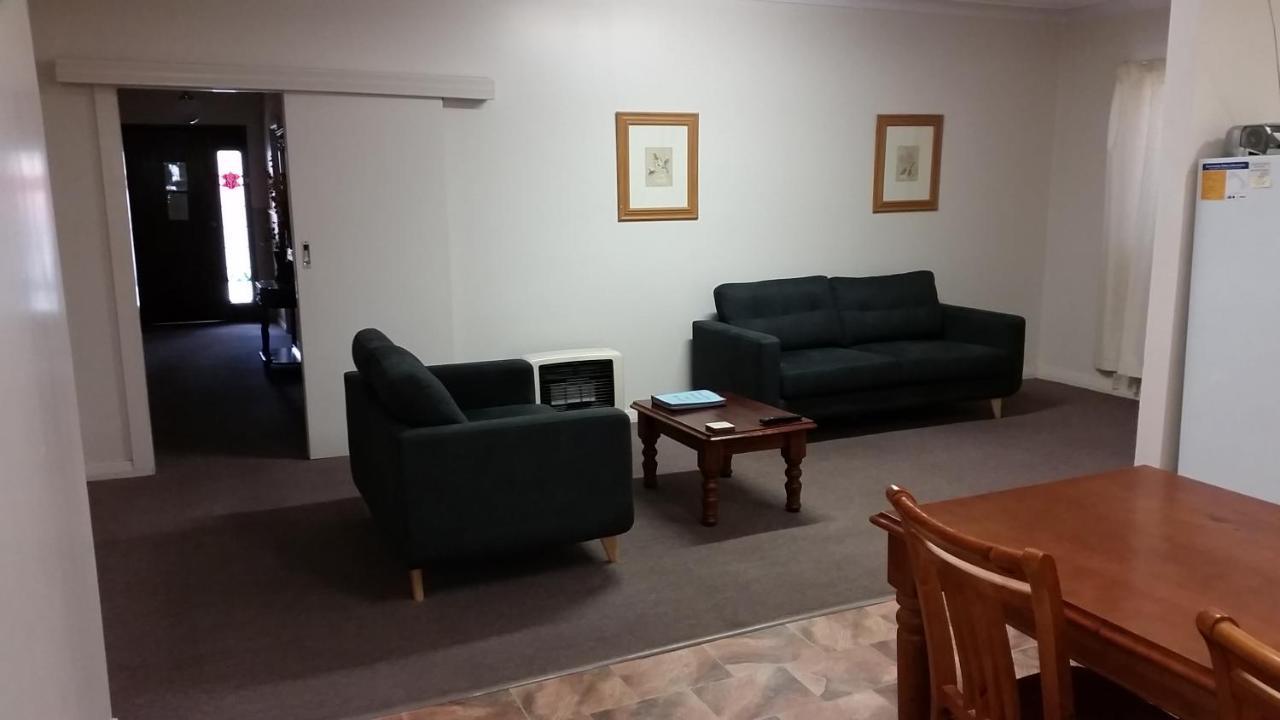 About Town Cottages — Broken Hill — photo 5
