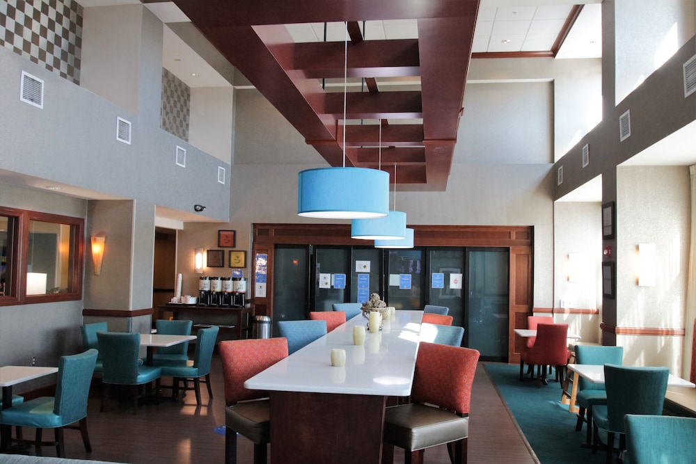 Hampton Inn & Suites Jacksonville Beach Blvd Mayo Clinic - photo 33
