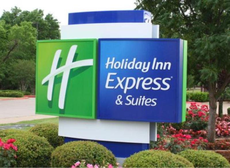 Holiday Inn Express & Suites Nokomis Sarasota South by IHG - carbon neutral hotel in Nokomis