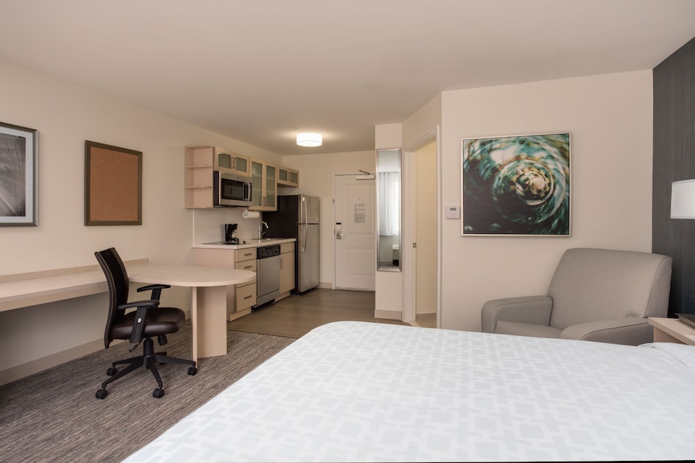 Candlewood Suites Miami Intl Airport 36th St by IHG - photo 11