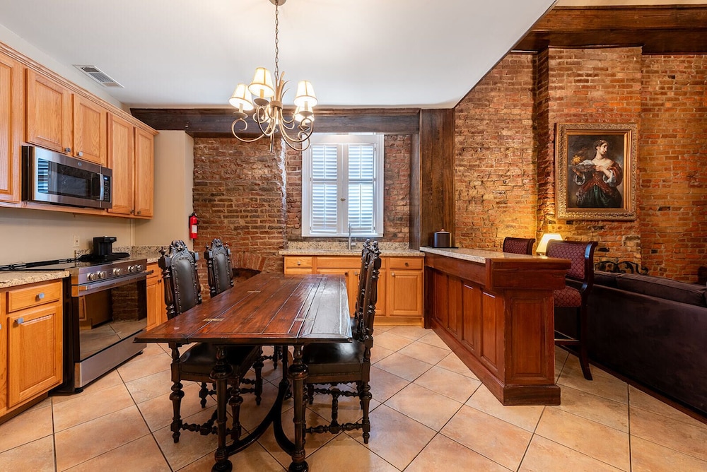 The Manor on St. Philip - photo 25