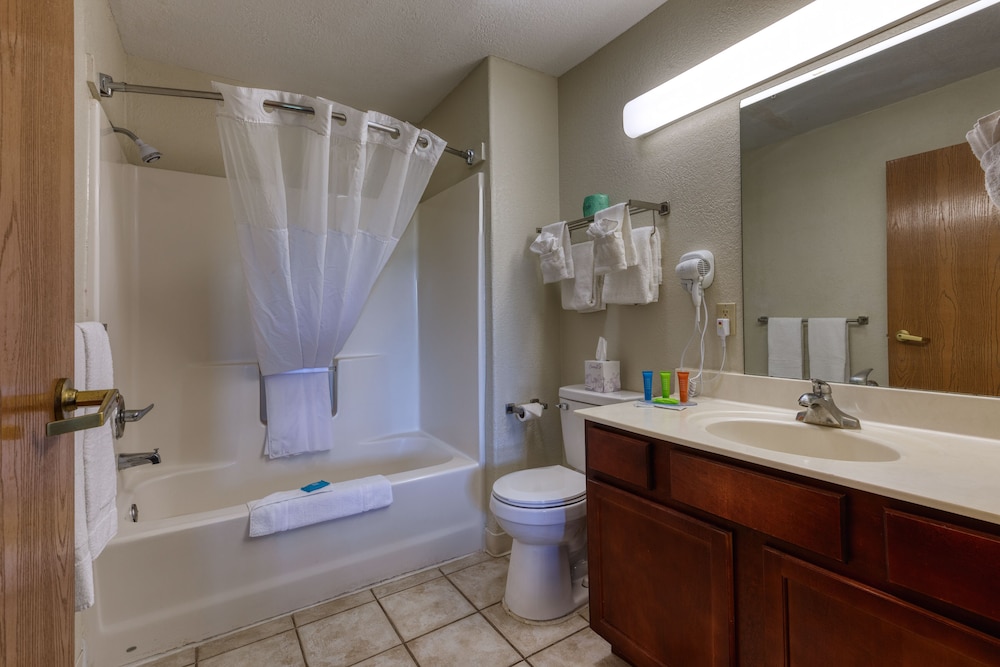 All Towne Suites - photo 57