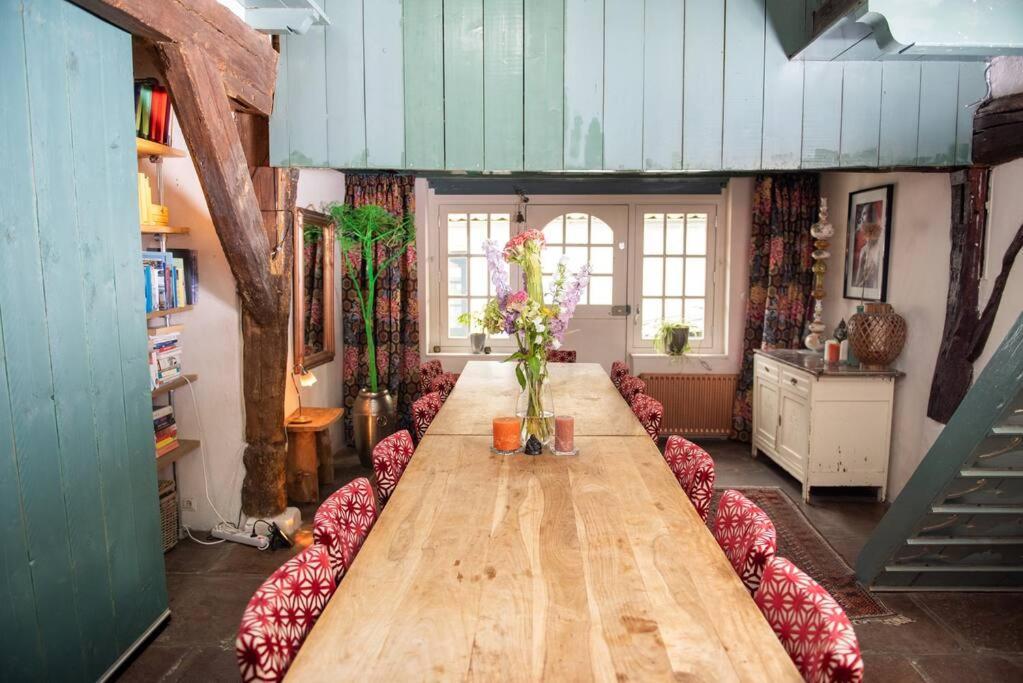 Bohemian Experience Wellness Jacuzzi Sauna BBQ Garden Sleeps 14 in Unknown City, Netherlands