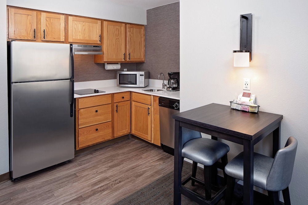 Residence Inn by Marriott Arlington - photo 10