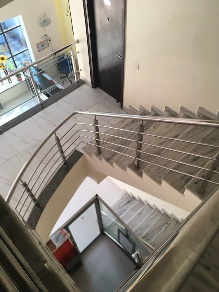 Hotel Om Residency — hotel in Padrauna