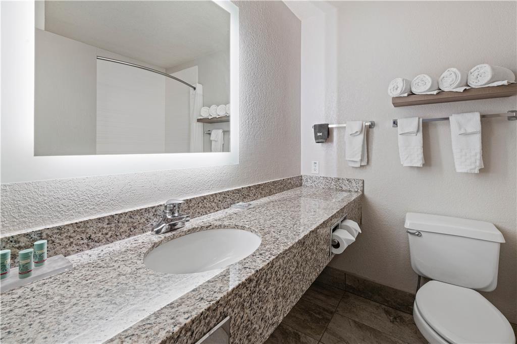 Best Western Eau Claire South - photo 13