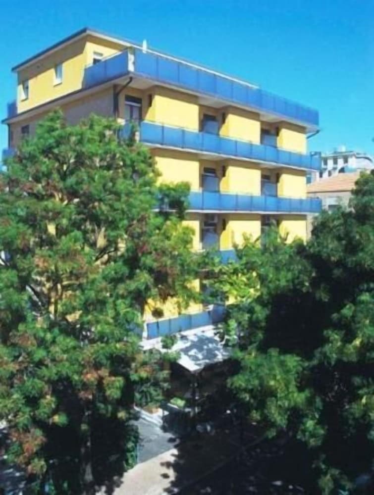 Hotel Capitol — hotel in Pesaro