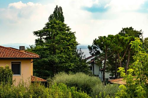 Casa di Loni — 4-Star Luxury Hotel in Sirmione, Italy